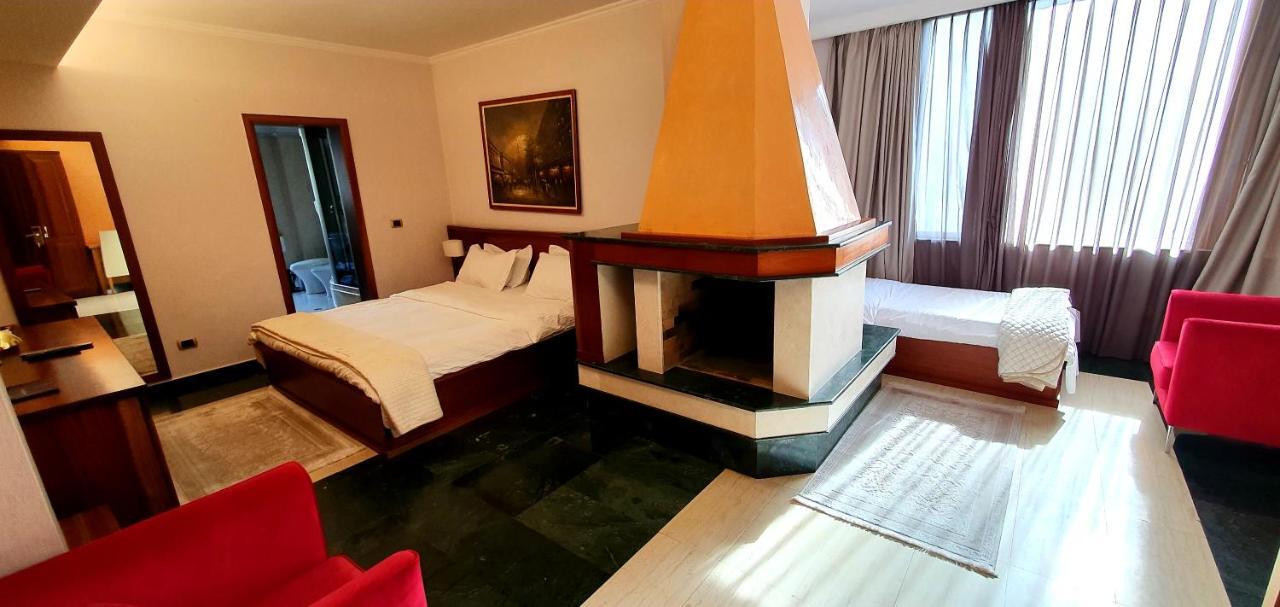 Nov Hotel 티라나 외부 사진
