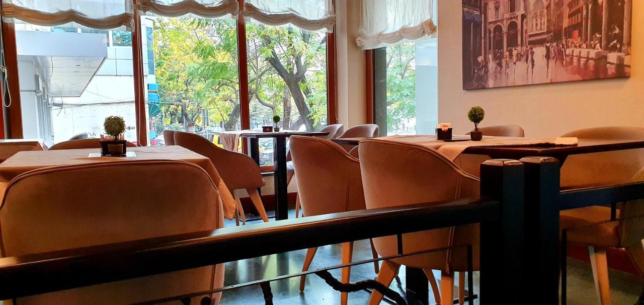 Nov Hotel 티라나 외부 사진
