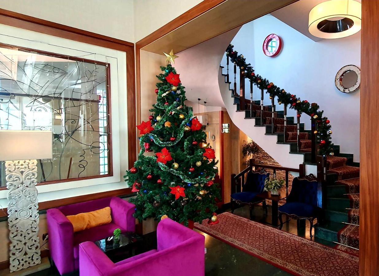Nov Hotel 티라나 외부 사진